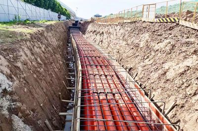 用“掃雷”施工法推進電纜鋪設，二航局助力車谷新能源汽車產(chǎn)業(yè)“加速跑”